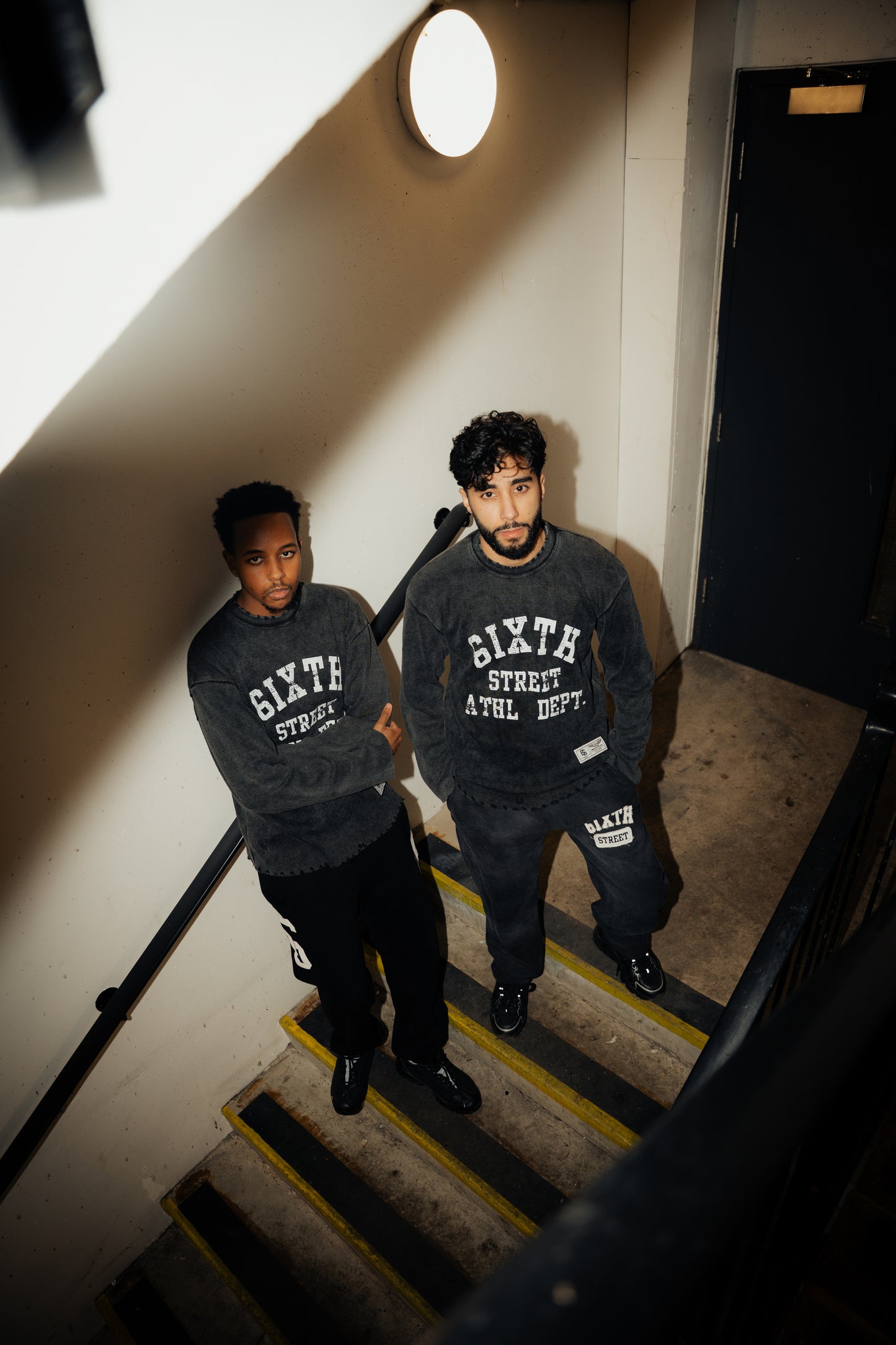 6IXTH STREET Waffle Knit